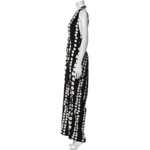 Kamali Kulture Black & White Geometric Print Halter Maxi Dress - Picture 2 of 3